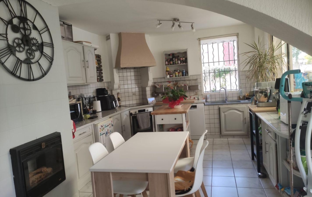 POLE SUD IMMOBILIER : House | BEZIERS (34500) | 347 m2 | 645 000 € 