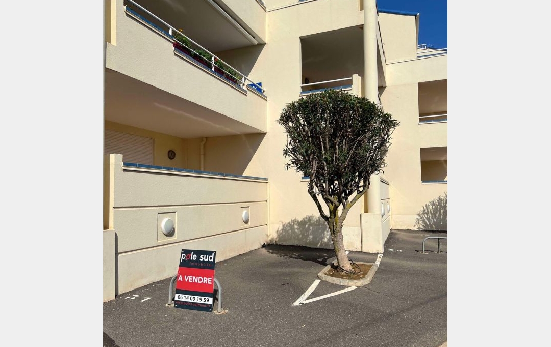 POLE SUD IMMOBILIER : Garage / Parking | VALRAS-PLAGE (34350) | 0 m2 | 9 500 € 