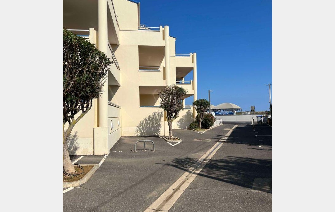 POLE SUD IMMOBILIER : Parking | VALRAS-PLAGE (34350) | 0 m2 | 9 500 € 