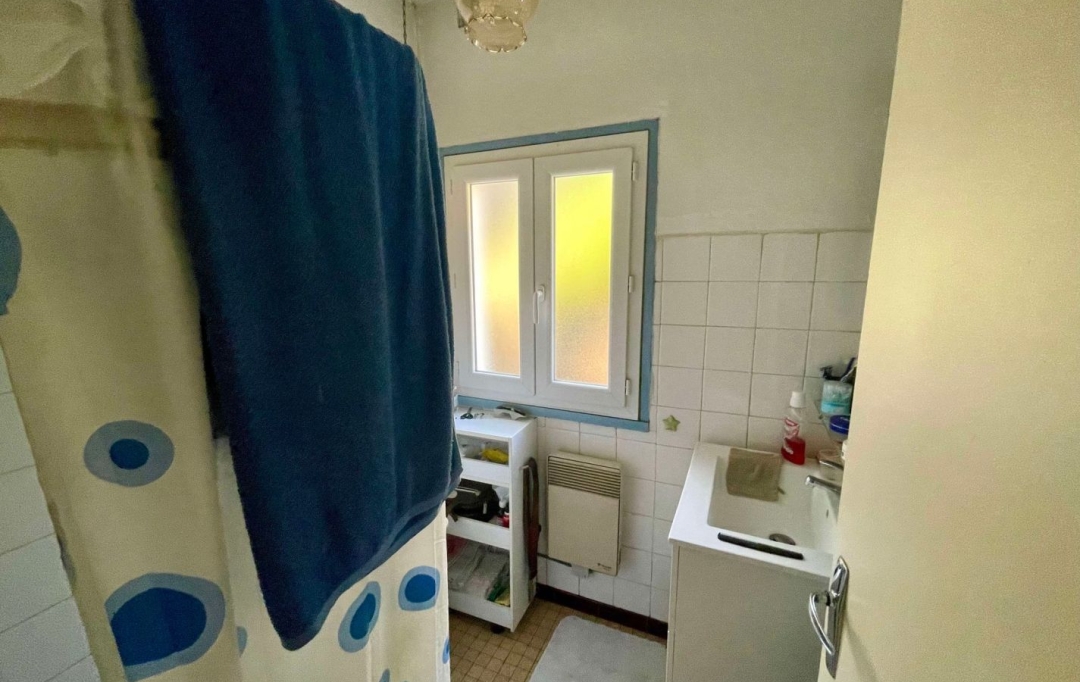 POLE SUD IMMOBILIER : Building | LA SALVETAT-SUR-AGOUT (34330) | 282 m2 | 233 000 € 