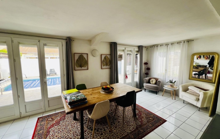Maison COURSAN 160 m2 335 000 € Maison COURSAN 160 m2 335 000 €